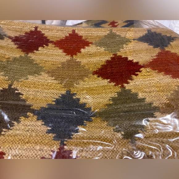 RARE! New Pottery Barn SW Tribal Kilim Pillow Cover, 18” #3 - Picture 2 of 9